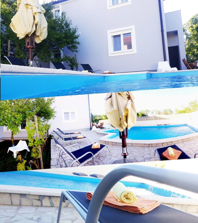 Guest House Ilic Loborika Exterior foto