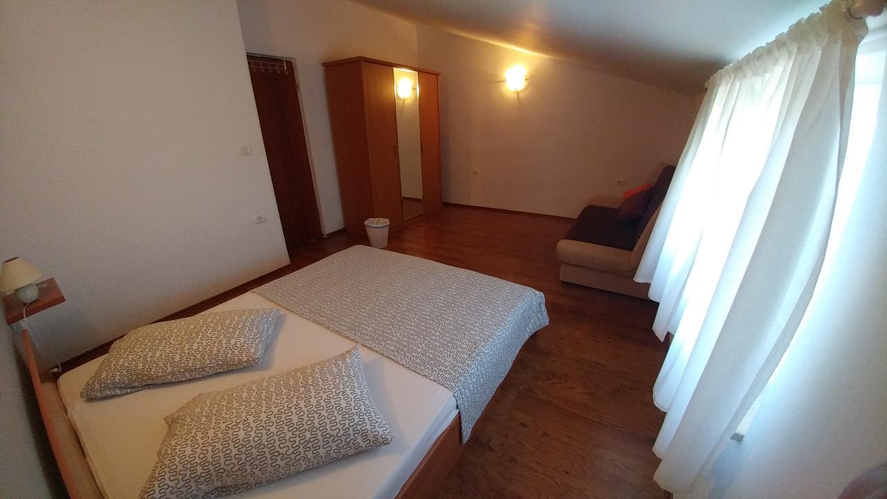 Guest House Ilic Loborika Exterior foto